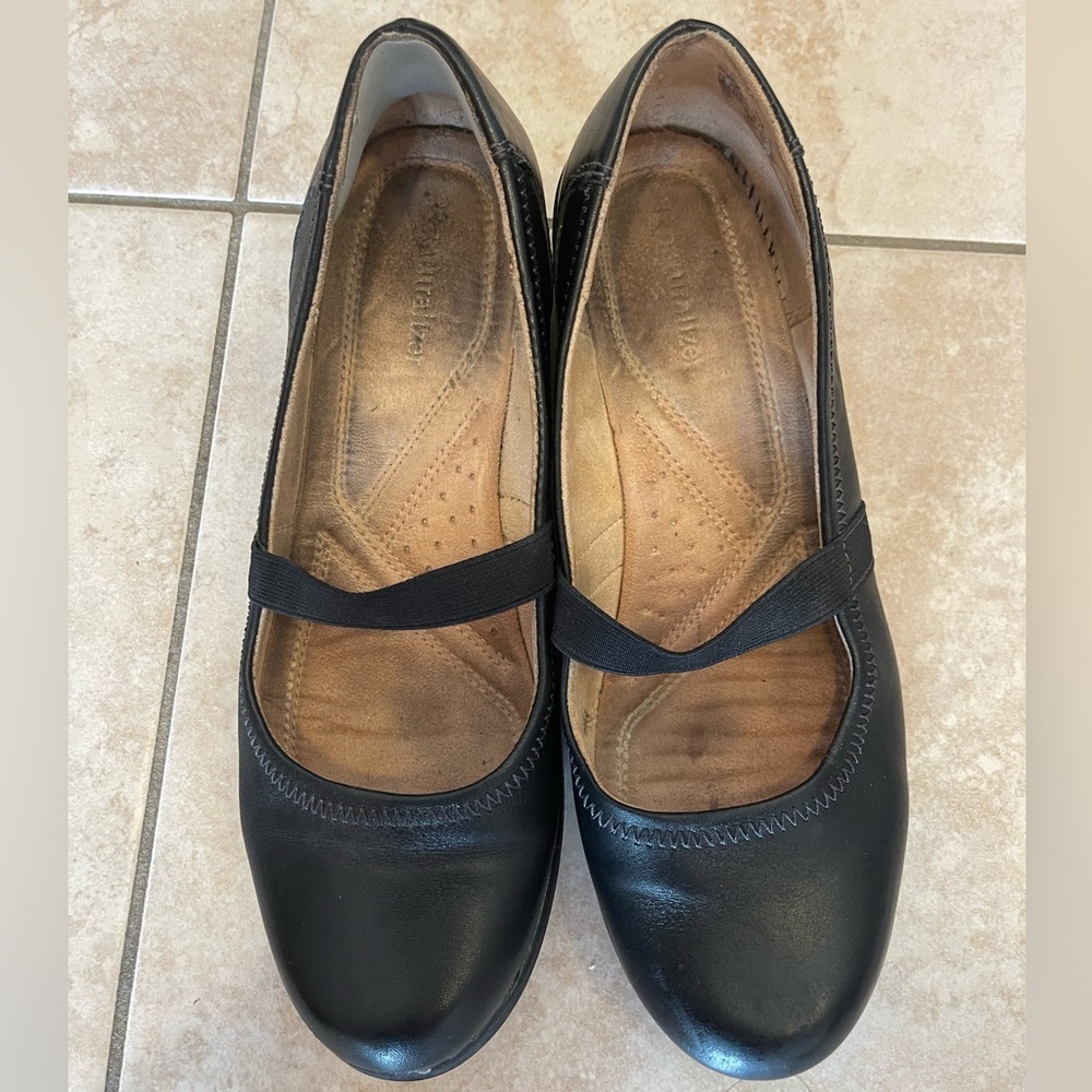 Naturalizer Black Leather Mary Jane Flats - Picture 2 of 2